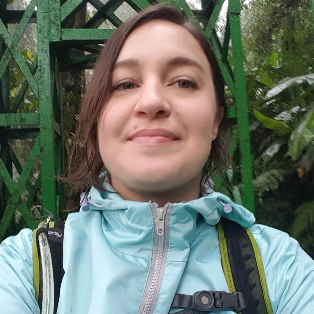 Meet your Posher, Elizabeth